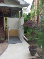 outdoor-wheelchair-lift-for-home-in-Waukegan.jpg