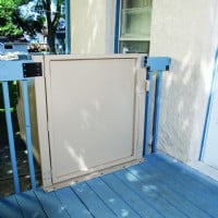 Bruno Outdoor 3100 vertical platform lift gate