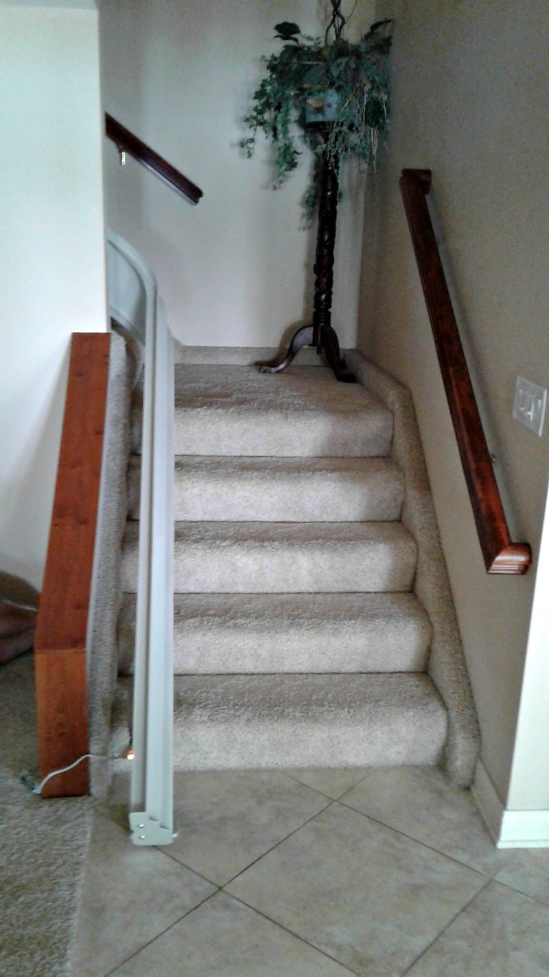 Curved-Rail-Stairlift